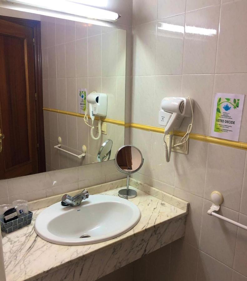 Hotel Al-Andalus Peal, En Cazorla Comarca Peal De Becerro Екстериор снимка