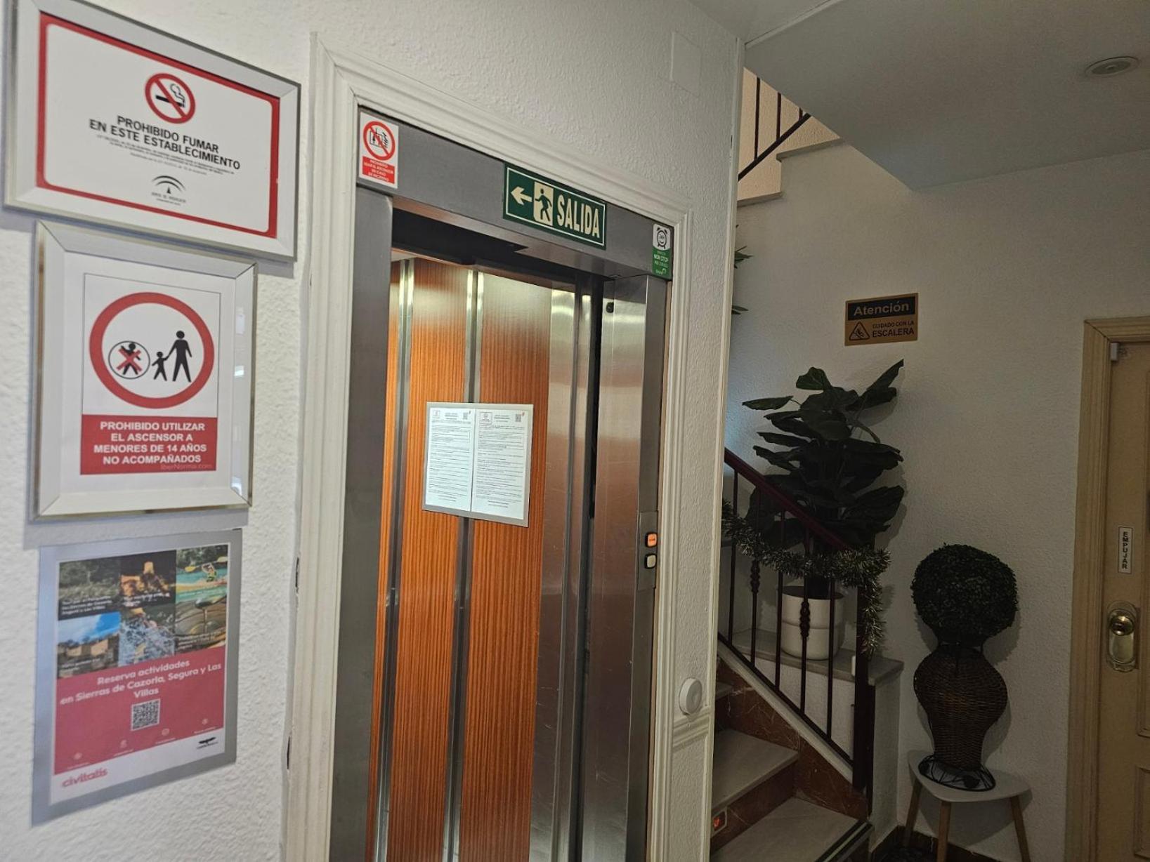 Hotel Al-Andalus Peal, En Cazorla Comarca Peal De Becerro Екстериор снимка
