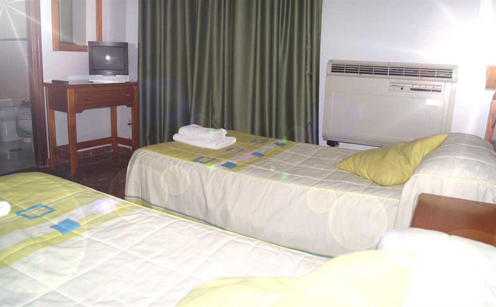 Hotel Al-Andalus Peal, En Cazorla Comarca Peal De Becerro Екстериор снимка